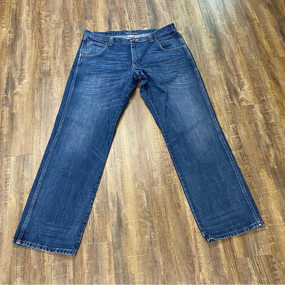 Wrangler Men's Straight Leg Blue‎ Jeans Size 38x36”